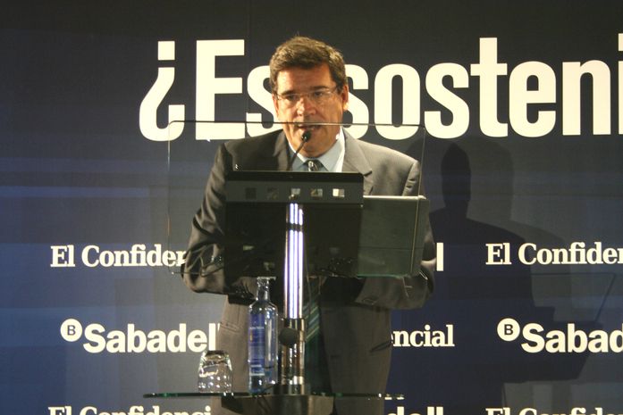 José Luis Escrivá, presidente de la AIReF, durante su discurso