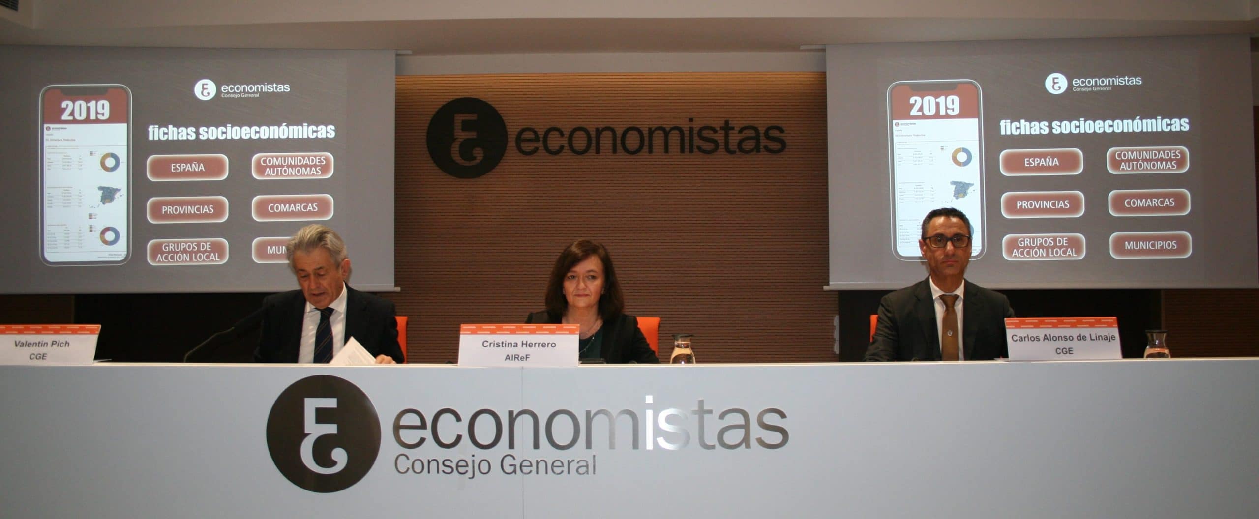 La presidenta de la AIReF, Cristina Herrero, en el Consejo de Economistas